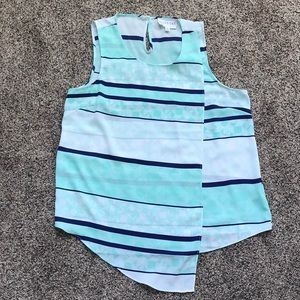 Olive & Oak women’s geometric striped medium tank